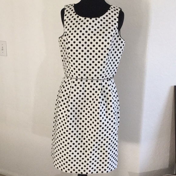 White House Black Market Dresses & Skirts - White House Black Market Sheath